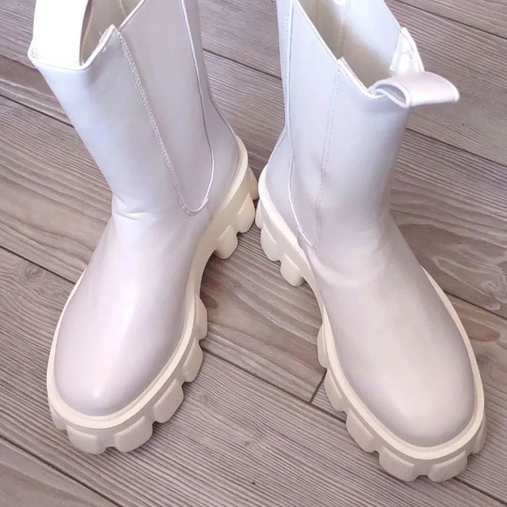(C-2764) READYSALTED Rota Women's Mid Calf Cleated Chunky Platform Sz 5